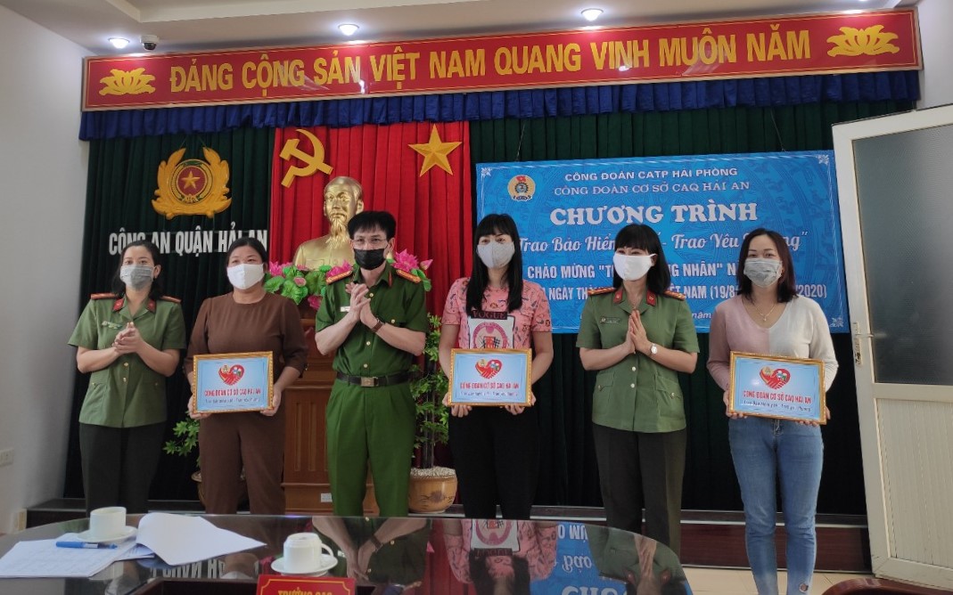 Công đoàn cơ sở Công an quận Hải An: Triển khai Công trình “Trao Bảo hiểm Y tế - trao yêu thương”